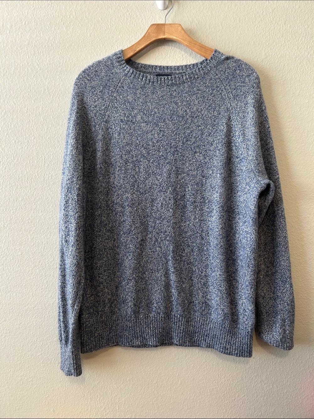 J Crew Men's Gray Blue Crewneck Sweater, size M